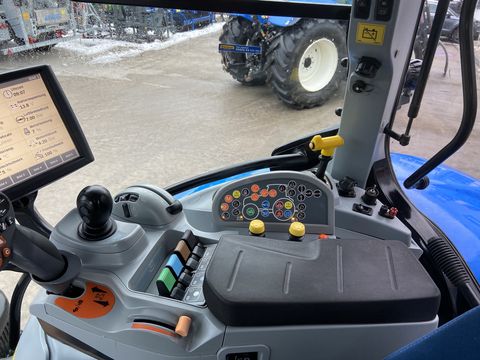 New Holland T7.210 Auto Command SideWinder II (Stage V)
