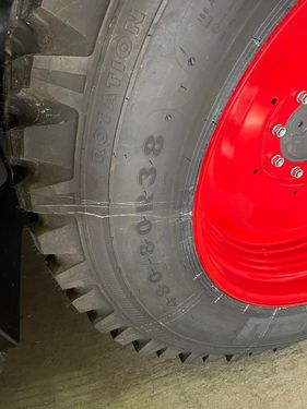 Nokian 480/80 R38 + 400/80 R28 Kompletträder Fendt 500