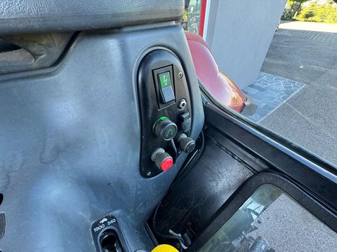 New Holland TS100