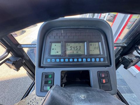 New Holland TS100