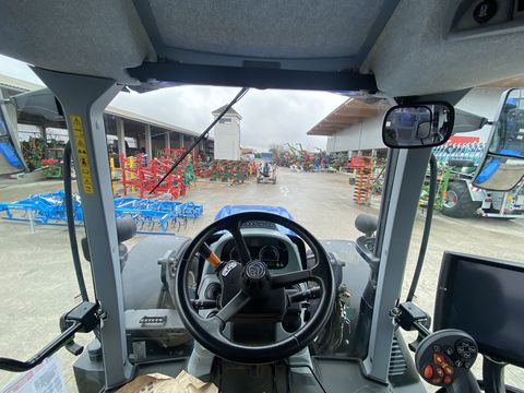 New Holland T6.145 Auto Command (Stage V)