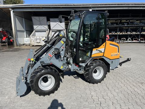 Giant 2700 HD+ mit Kabine Euro & Heckhydraulik Kat 2
