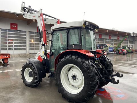 Steyr Kompakt 4075 Komfort 1