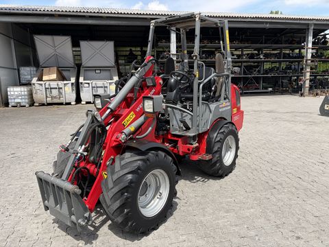 Weidemann 1350CX45 mit Klappdach unter 2,0m/30km/h