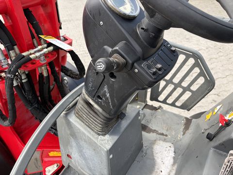 Weidemann 1350CX45 mit Klappdach unter 2,0m/30km/h