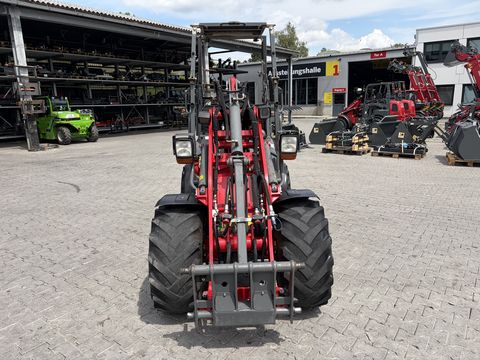 Weidemann 1350CX45 mit Klappdach unter 2,0m/30km/h