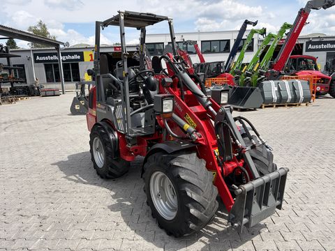 Weidemann 1350CX45 mit Klappdach unter 2,0m/30km/h