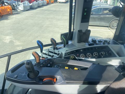 Valtra G135 ACTIVE