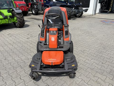 Husqvarna RC 320Ts AWD mit 103cm Mähdeck 200h
