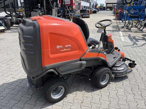 Husqvarna RC 320Ts AWD mit 103cm Mähdeck 200h