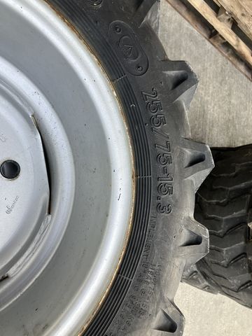 Sonstige 4x 255/75-15.3
