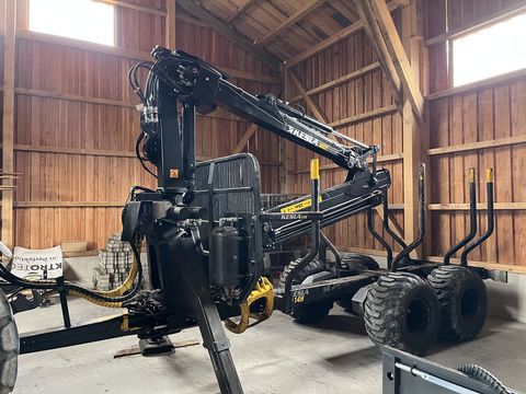 Kesla Anhänger 114H mit Kesla Fortskran 305T