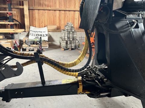 Kesla Forstanhänger 114H mit Fortskran 305T