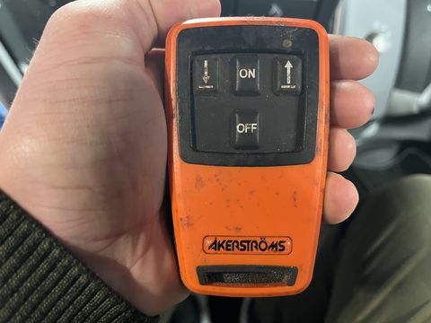 Kesla Forstanhänger 114H mit Fortskran 305T