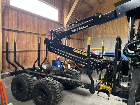 Kesla Forstanhänger 114H mit Fortskran 305T