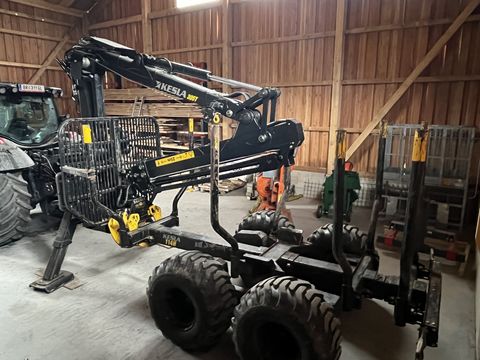 Kesla Forstanhänger 114H mit Fortskran 305T