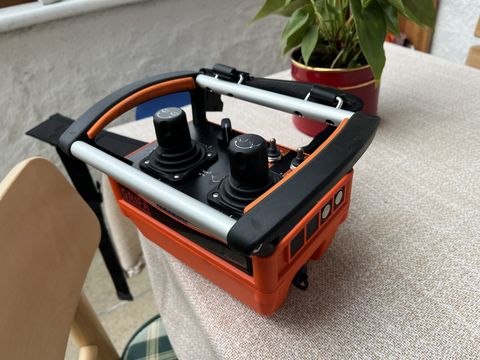 Kesla Forstanhänger 114H mit Fortskran 305T