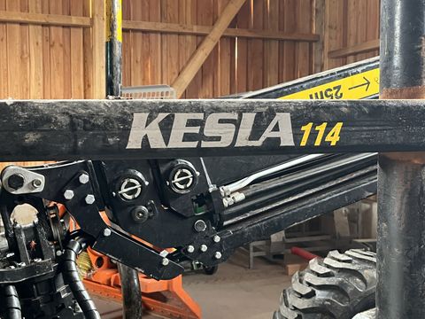 Kesla Forstanhänger 114H mit Fortskran 305T