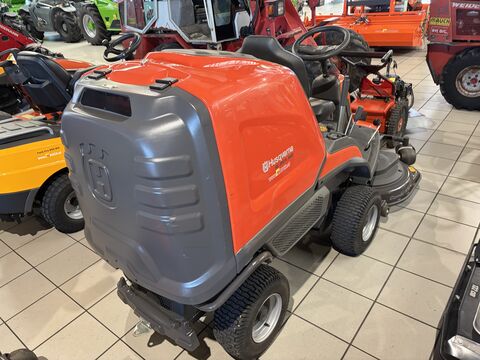 Husqvarna RC 320Ts AWD mit 112cm Mähdeck
