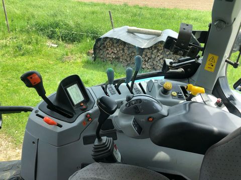New Holland T6050 Elite