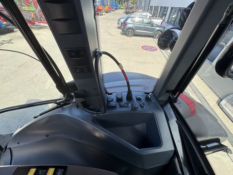 Valtra G135