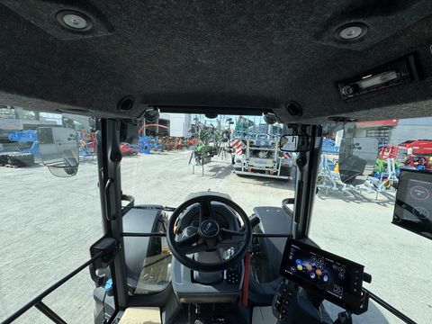 Valtra G135