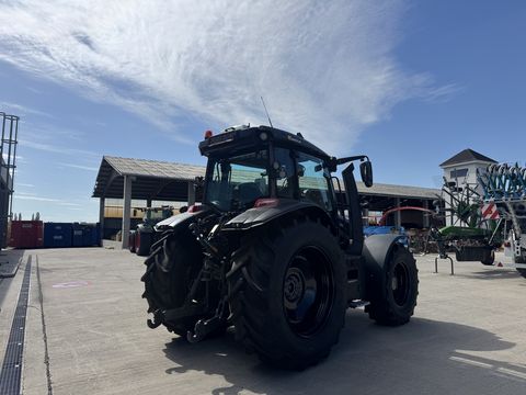 Valtra G135