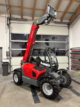 Weidemann 4512CC40 mit neuen Motor