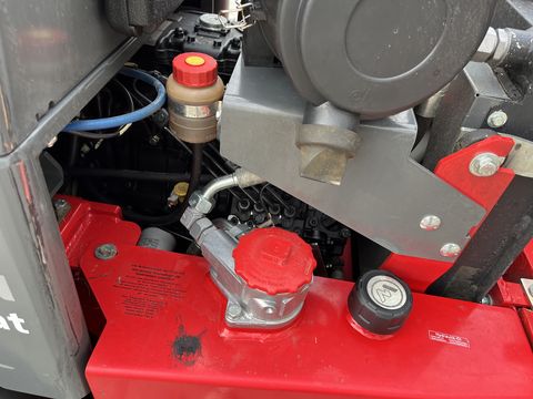 Weidemann 1350CX45 mit Mösl-Weidemann Aufnahme 30Km/h