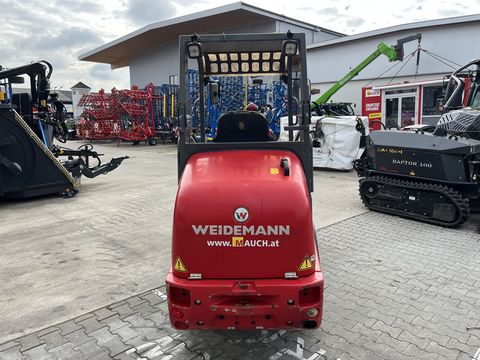 Weidemann 1350CX45 mit Mösl-Weidemann Aufnahme 30Km/h