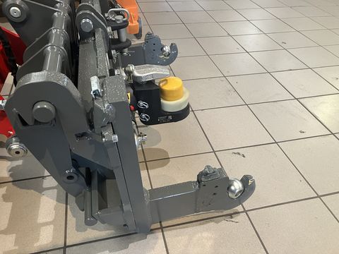 Bressel & Lade Adapter von Lader auf Dreipunkt