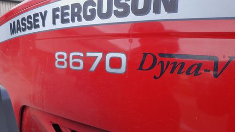 Massey Ferguson MF 8670 Dyna-VT