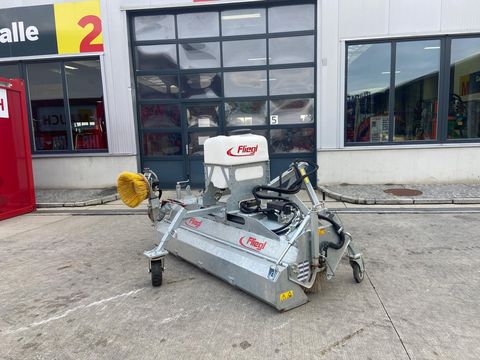 Fliegl Kehrmaschine 2300mm Dreipunkt Kat 2