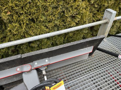 Sonstige Gummischieber 1600mm hydraulisch