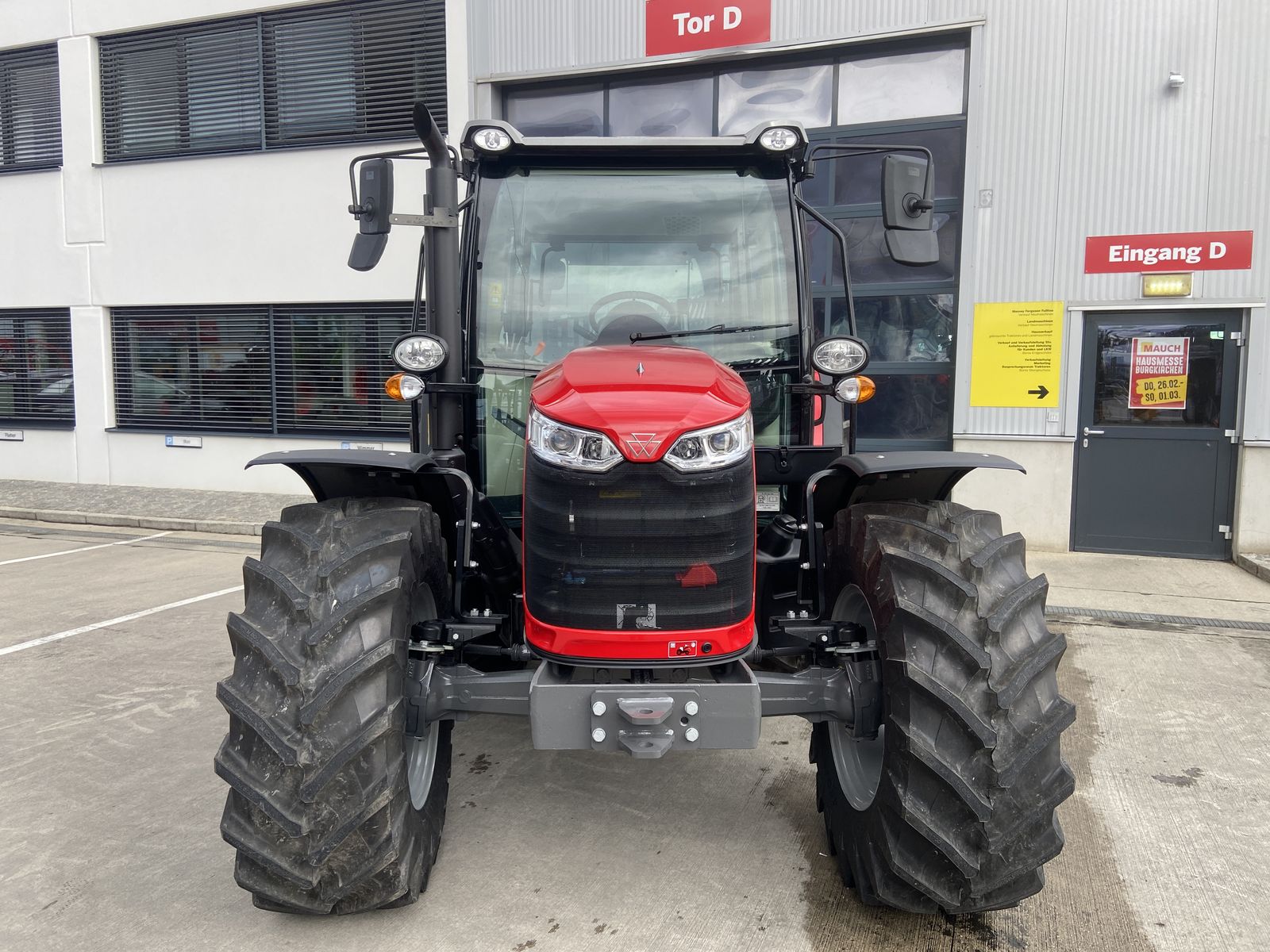 Massey Ferguson MF 4708 M 2