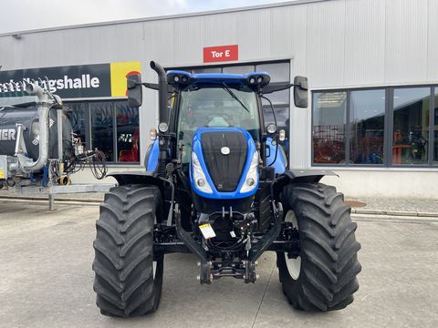 New Holland 6.145 Stage V Auto Command