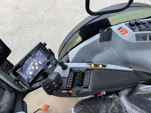 Valtra N175