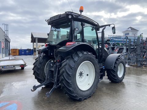 Valtra A 114