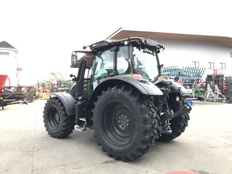 Valtra N175