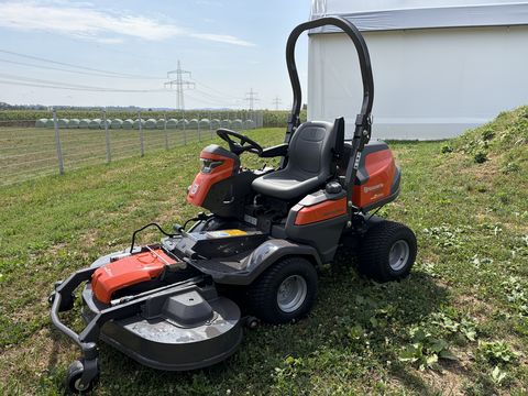 Husqvarna Rider P 524X EFI a trazione integrale con piatto di taglio 137X, modello da dimostrazione