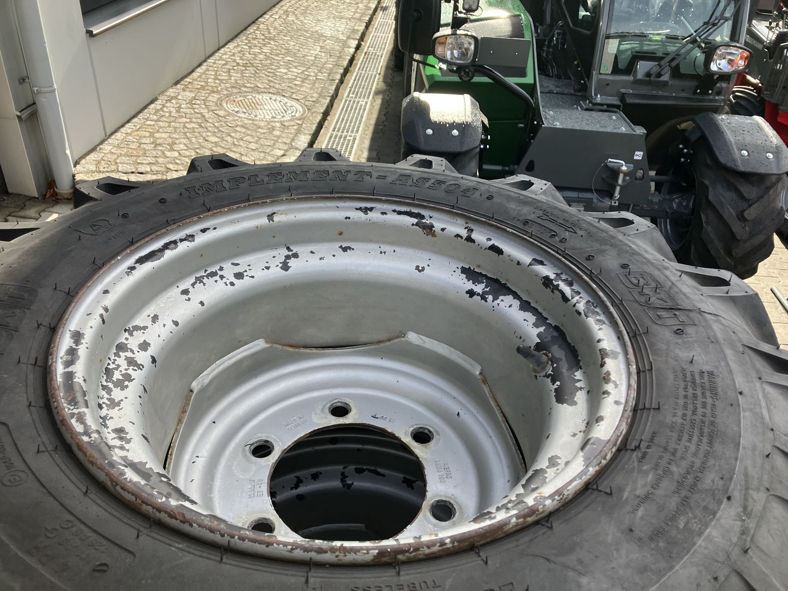 4x 15.0/55-17 BKT  3