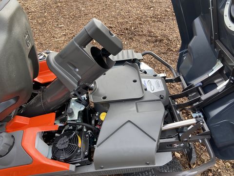 Husqvarna RC 320TS AWD inkl. Mähdeck & Schneeschild NEU