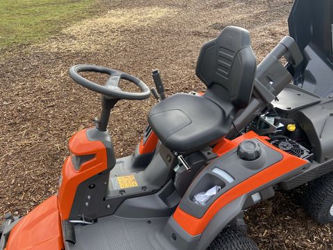 Husqvarna RC 320TS AWD inkl. Mähdeck & Schneeschild NEU