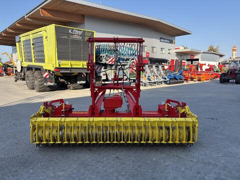 Pöttinger LION 303.12