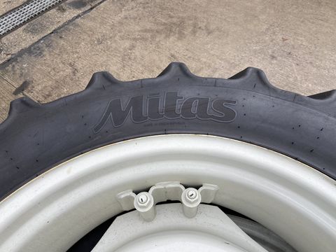 Mitas 340/85R38 + 280/85R28 (Pflegebereifung)