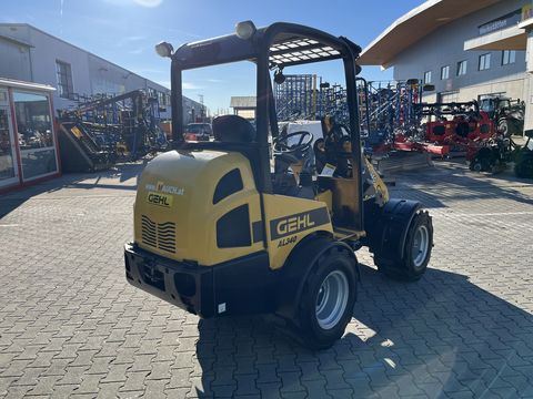 Gehl 340 mit Euroaufnahme hydraulisch