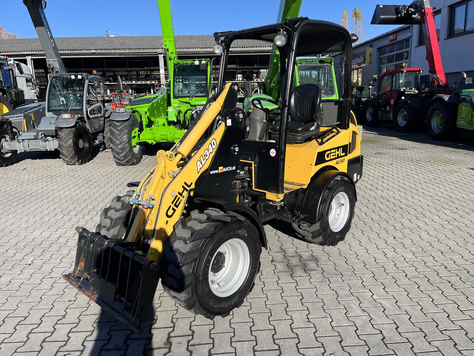 Gehl 340 mit Euroaufnahme hydraulisch 2