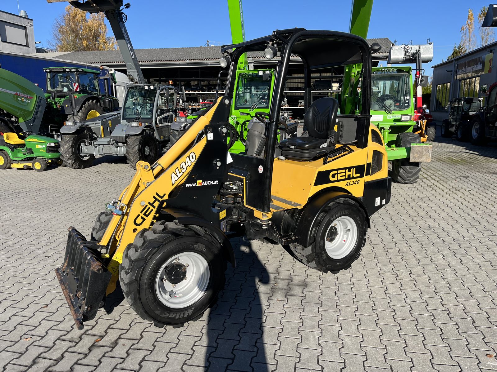 Gehl 340 mit Euroaufnahme hydraulisch 3