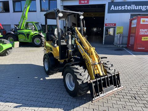 Gehl 340 mit Euroaufnahme hydraulisch