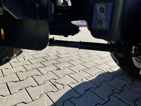 Gehl 340 mit Euroaufnahme hydraulisch